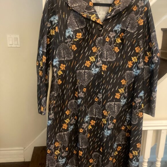 Longsleeve Black Poly Vintage Dress - Picture 5 of 9